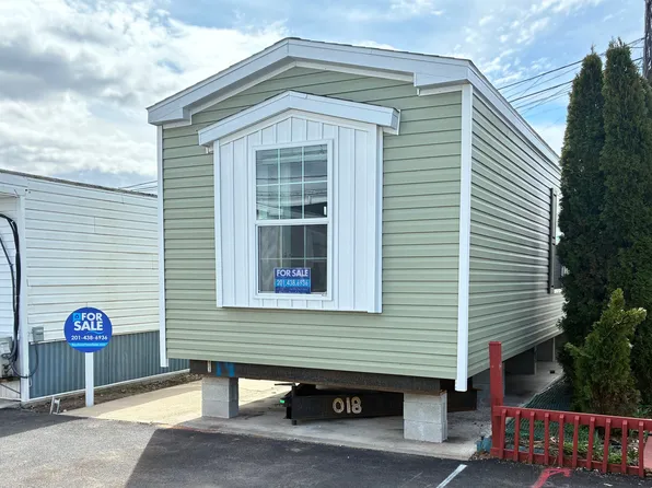 19 Adult Dr #Adu19, Moonachie, NJ 07074