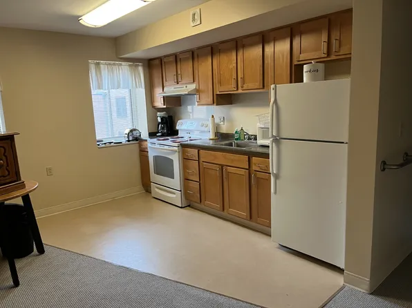 1018 W State St, Baden, PA 15005