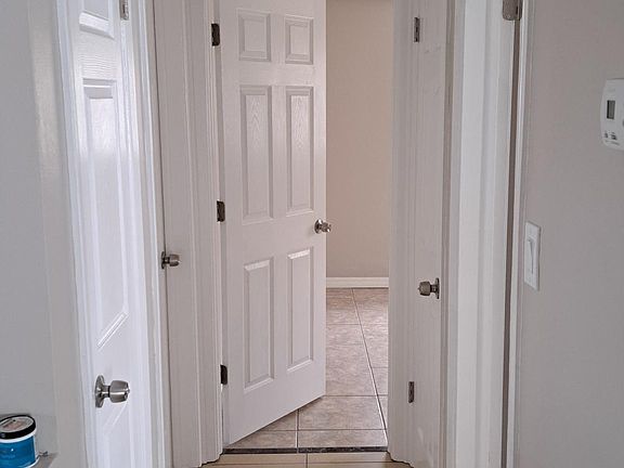 5th image of 3023 Fairmount Dr