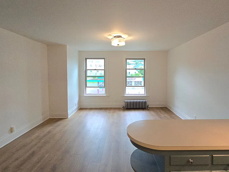 1053 N State St — Photo 8
