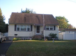 53 Mandeville Ave, Pequannock, NJ 07440