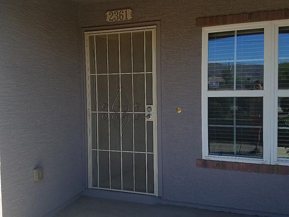 3rd image of 2361 E Huntington Dr
