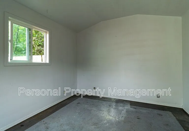 19019 SE 12th Way — Photo 16