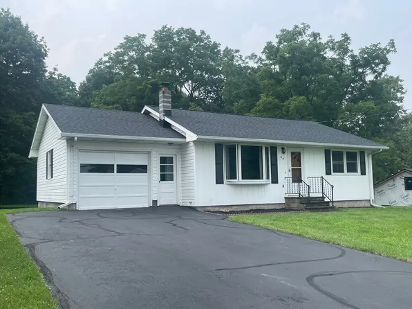 44 S Wayne St, Phelps, NY 14532