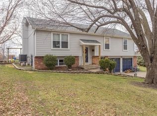 4812 Cody St, Shawnee, KS 66203