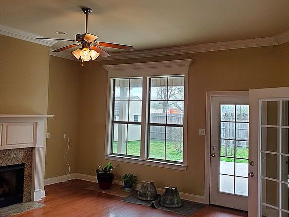 5th image of 41006 Garden Ct