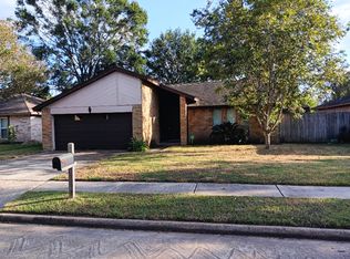 8127 Sweetgum Trace Dr, Houston, TX 77040