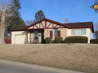 765 N 1st St, Raton, NM 87740