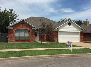 411 SW 79th St, Lawton, OK 73505