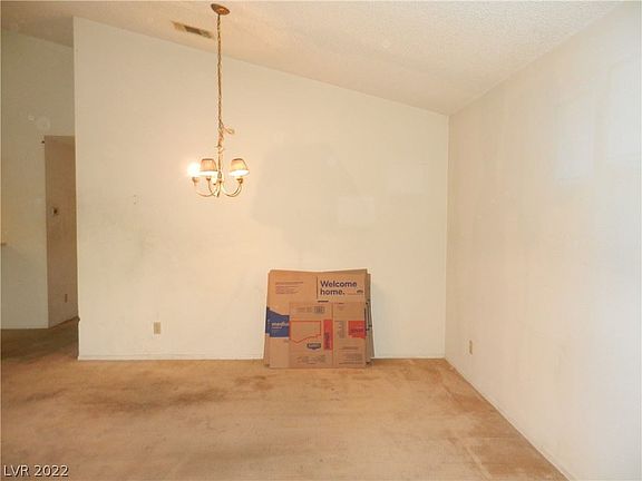5th image of 930 N Sloan Ln APT 201