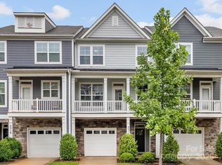 2314 Creekmere Ln, Charlotte, NC 28262