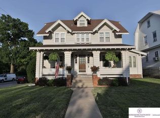 1301 S 35th St, Omaha, NE 68105