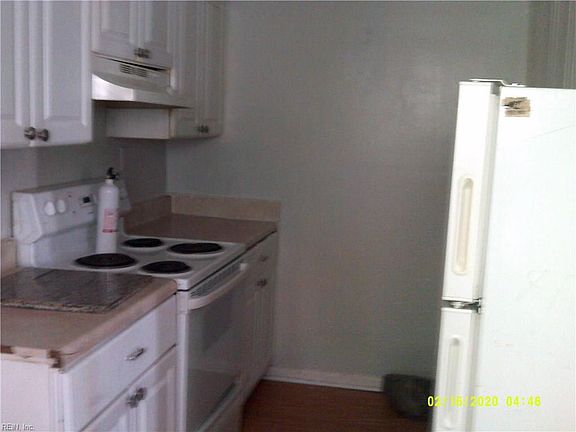 2nd image of 1565 Aspin St APT 1