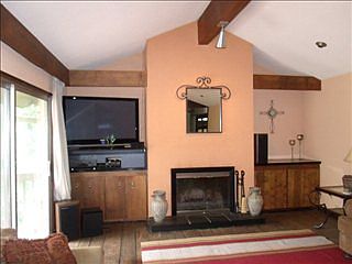 3rd image of 103 Amherst Dr