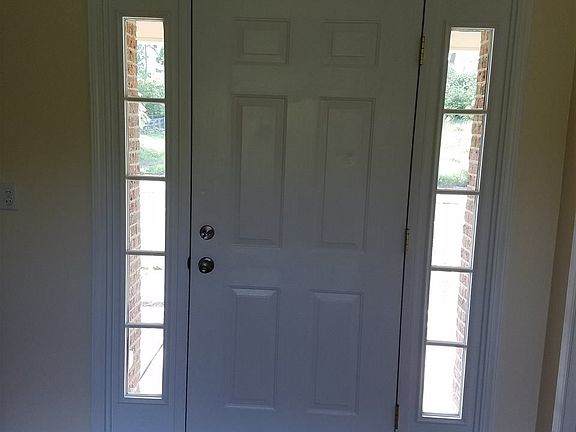 2nd image of 2141 Lunar Ln