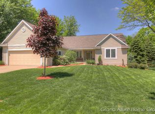 3215 Peshtigo Dr SW, Grandville, MI