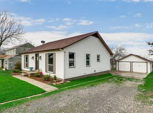 123 S 1st St, Midlothian, TX 76065