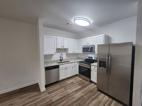 4th image of 585 McWilliams Rd #1406