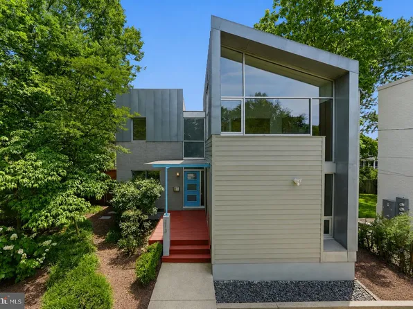 213 E Raymond Ave, Alexandria, VA 22301