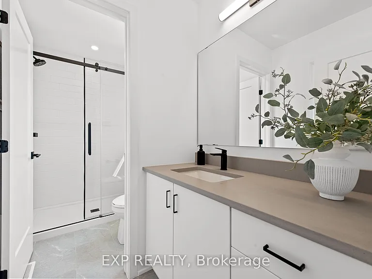 495 Duvernay Dr — Photo 40