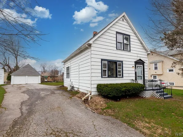 60 Argyle Ave, Amherst, NY 14226