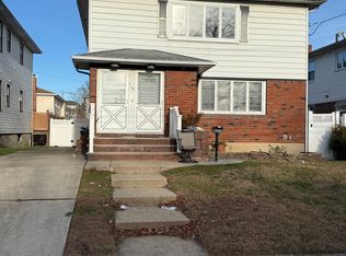 153 Bay Ter FLOOR 2, Staten Island, NY 10306