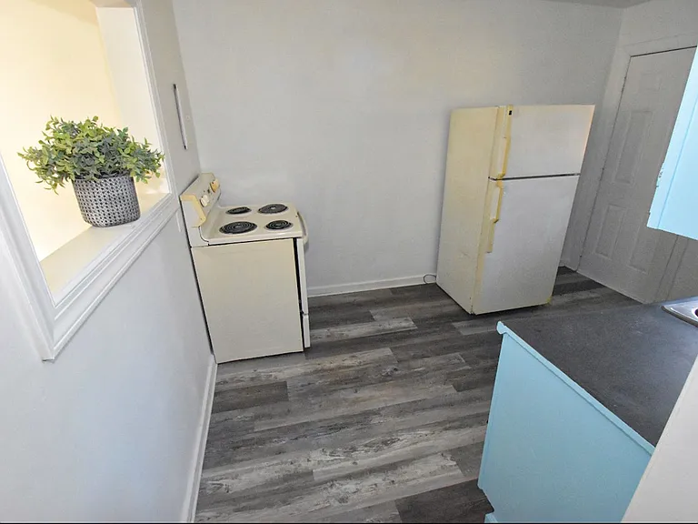 2120 Kennesaw Dr #2 — Photo 7