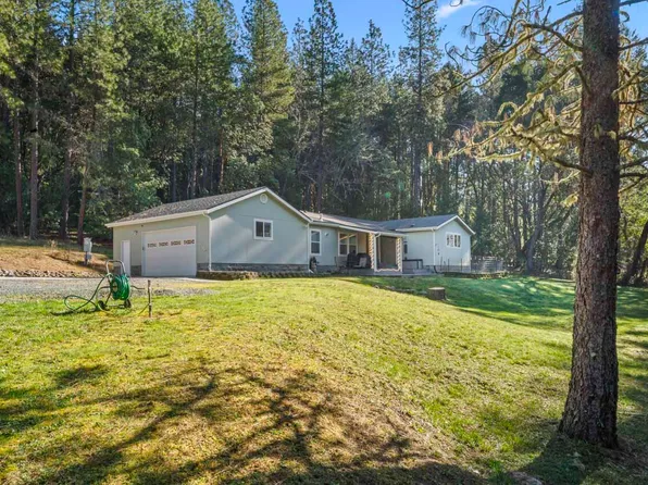 786 Placer Rd, Wolf Creek, OR 97497