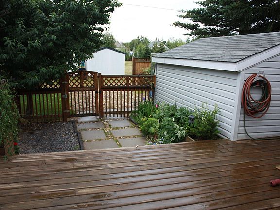 4th image of 5219 49th St
