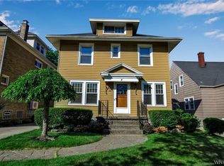 4 Radcliffe Rd, Buffalo, NY 14214
