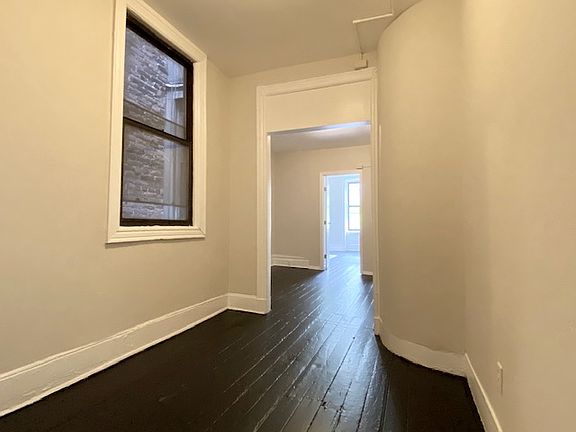 2nd image of 313 W 47th St #4EE