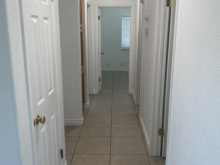 771 Viola Ct — Photo 14