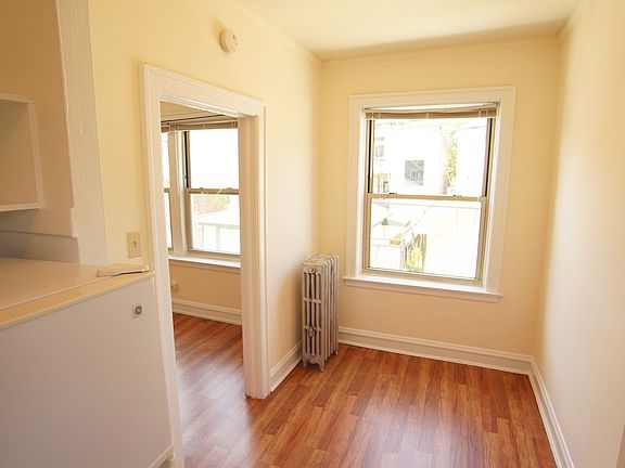 5th image of 2536 N Sawyer Ave #962