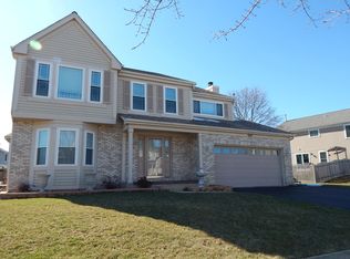 641 Mayfair Dr, Carol Stream, IL 60188