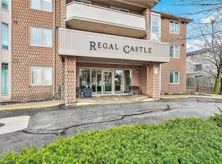 416 Limeridge Rd E #309, Hamilton, ON L9A 2S7
