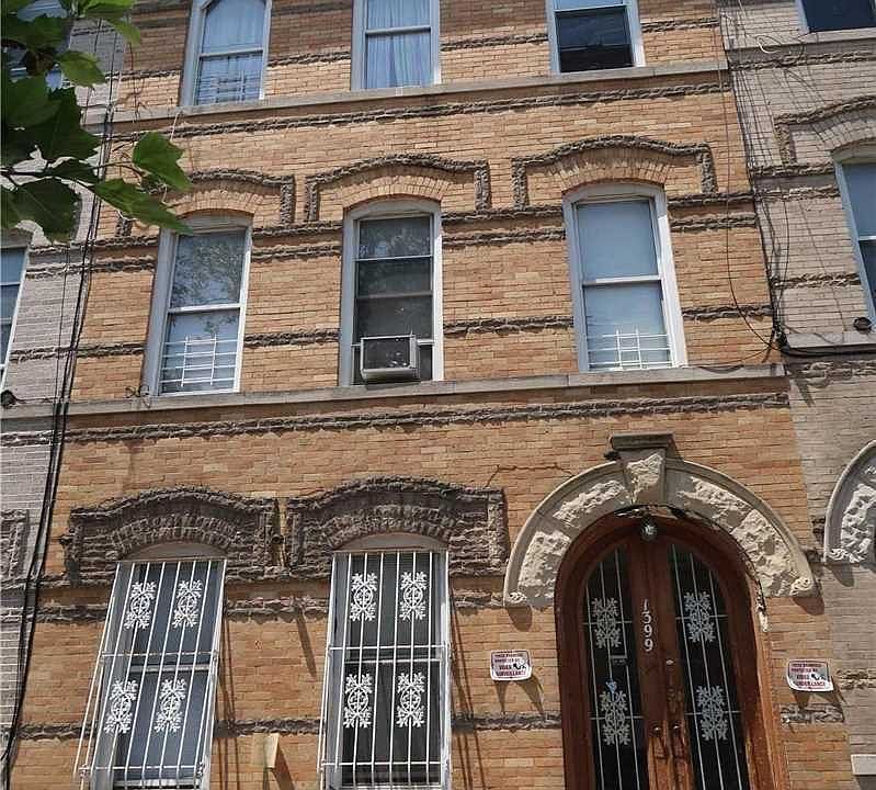 2nd image of 1399 Jefferson Ave