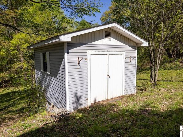643 N 4th St, Wickliffe, KY 42087