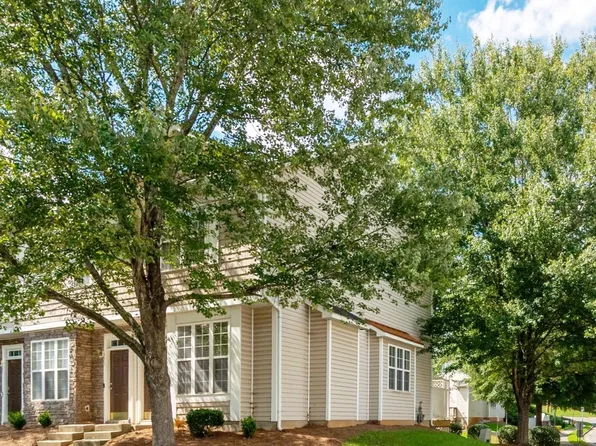 575 Goldstaff Ln, Charlotte, NC 28273