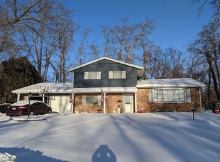 2 Lisa Ct, Pekin, IL