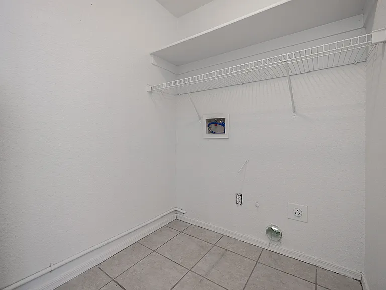 7801 N 44th Dr #1075 — Photo 16