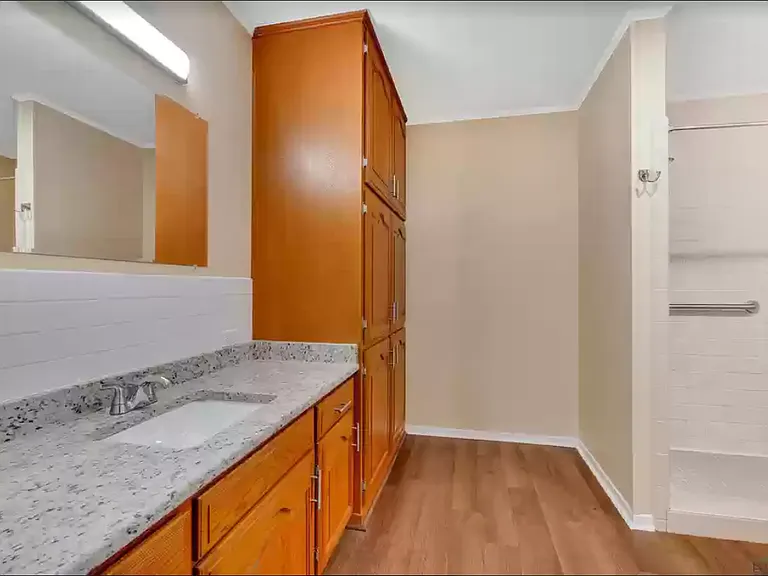 503 & 505 E Ragley St #503 — Photo 9