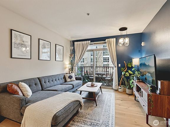 5th image of 5650 24th Avenue NW #206