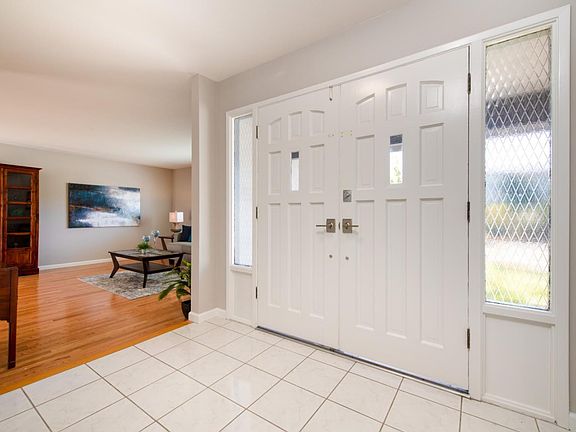 4th image of 1463 Luning Dr