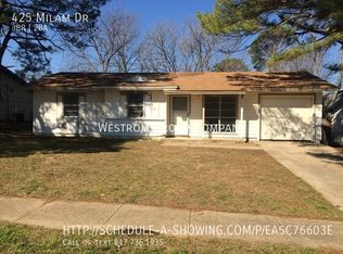 425 Milam Dr, Euless, TX 76039