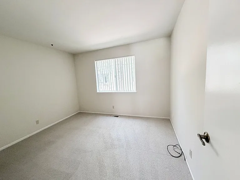 3727 Peacock Court — Photo 5