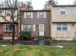 19 Stonegate Ln, Derry, NH 03038