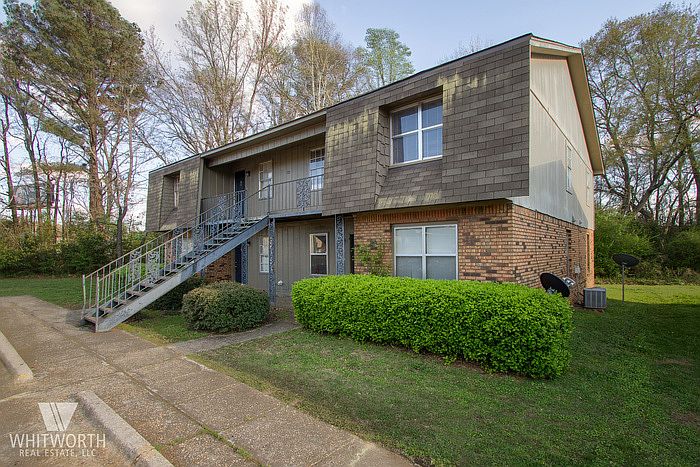 1st image of 721 33rd St E APT B