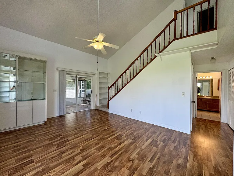 1455 Disston Ave — Photo 16