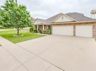 720 Sage Brush Dr, Weatherford, TX 76087