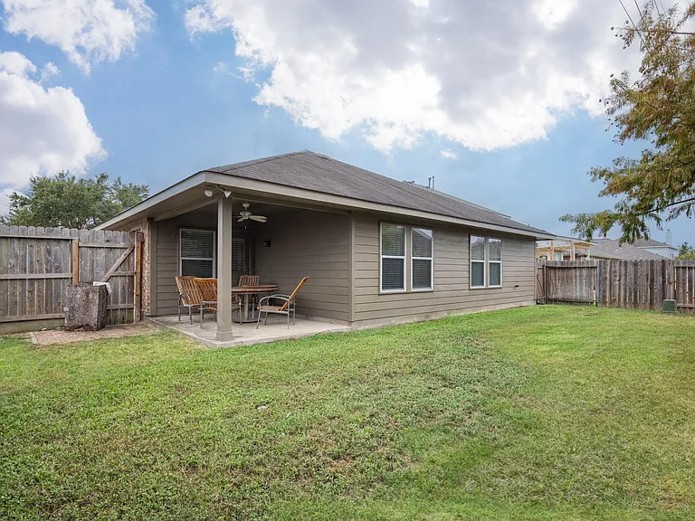 21206 Colton Cove Dr — Photo 29